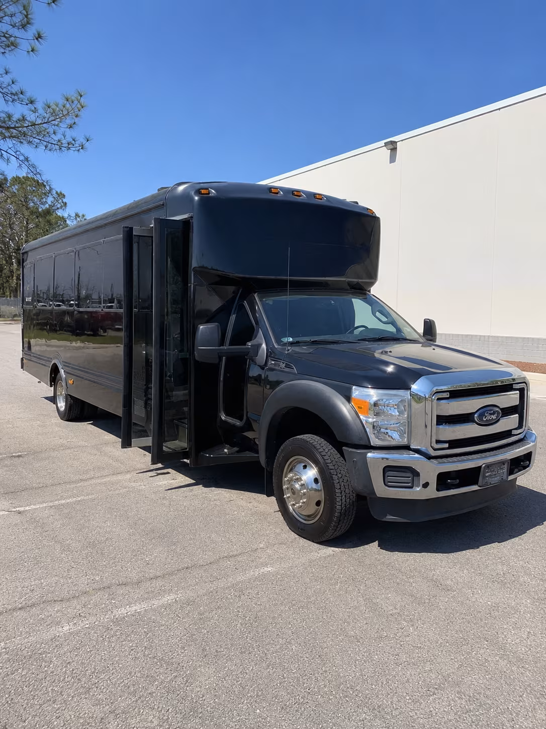 disneyland universal studios alhambra party bus rental