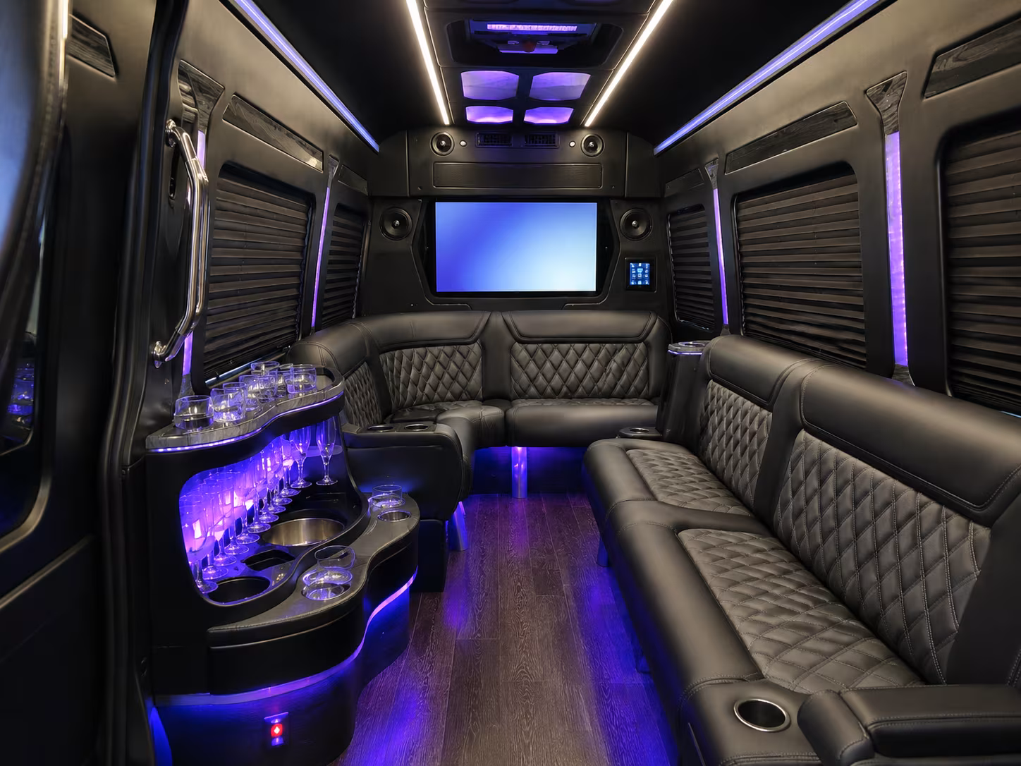 for easy palm springs and desert retreat transportation from alhambra